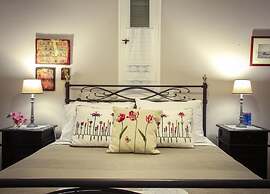 Saint Louis Suites