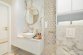 Comfortable 2-room Apartment, Indoor Pool