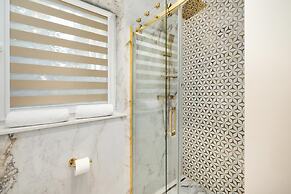 Comfortable 2-room Apartment, Indoor Pool