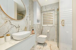 Comfortable 2-room Apartment, Indoor Pool