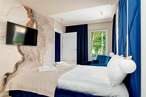 Comfortable 2-room Apartment, Indoor Pool