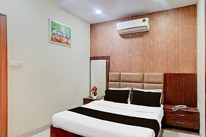 Deluxe Hotel Koshalya Mohan