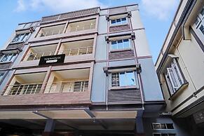 Classic With Balconyir Luxuria