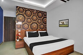 Classic With Balconyir Luxuria