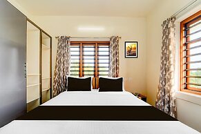 Super Townhouse Kalady