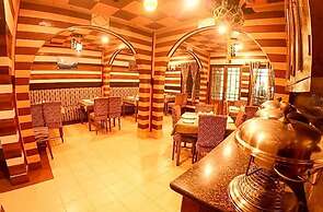 Hotel Broadway Mall Road Darjeeling