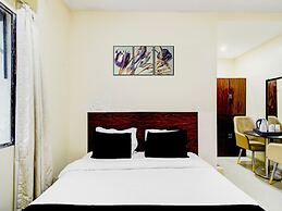 Deluxe Hotel Sri Varaahi inn