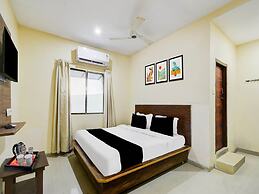 Deluxe Hotel Sri Varaahi inn