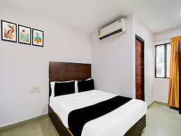 Deluxe Hotel Sri Varaahi inn