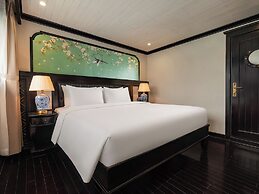 Cozy Bay Grand Cruise