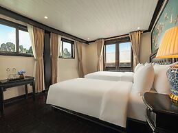 Cozy Bay Grand Cruise