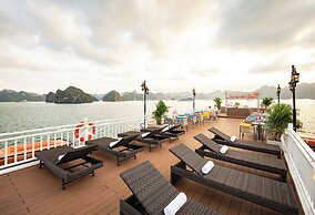 Cozy Bay Grand Cruise