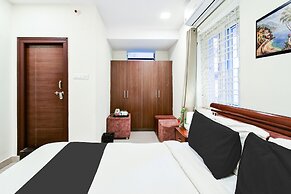 Deluxe Halcyon Madhapur