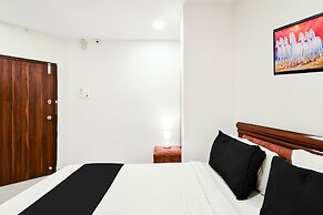 Deluxe Halcyon Madhapur
