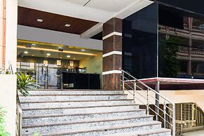 Deluxe Halcyon Madhapur