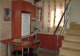 Bussiness Maisonette Getaway 5 min From the Beach