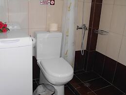 Bussiness Maisonette Getaway 5 min From the Beach