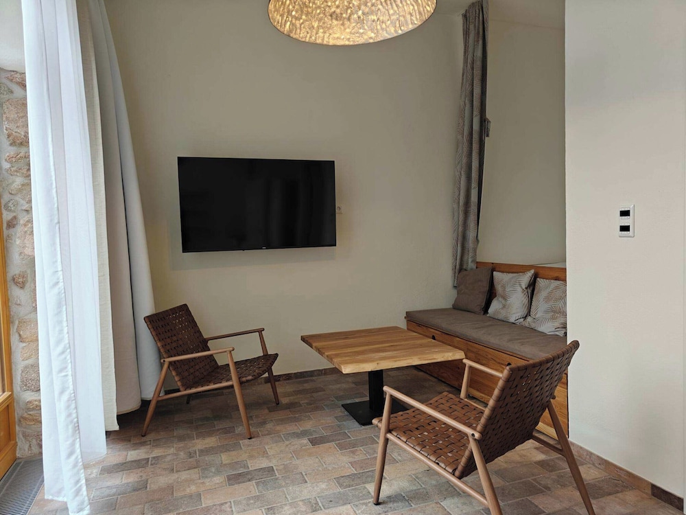 Modern Studio With sun Terrace and Barrel Sauna