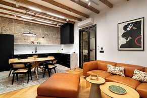 Santa Croce Suite by DuHomes