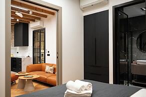 Santa Croce Suite by DuHomes