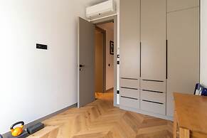 Santa Croce Suite by DuHomes