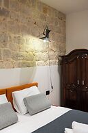 Santa Croce Suite by DuHomes