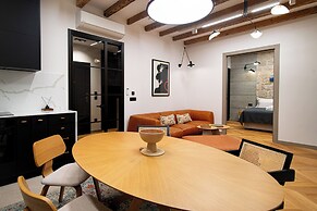 Santa Croce Suite by DuHomes