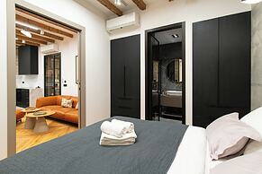 Santa Croce Suite by DuHomes