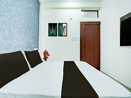Deluxe Hotel Sp14