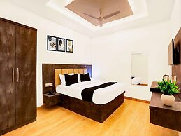 Classic With Balconysuper Townhouse Pahadiya