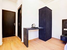 Classic With Balconysuper Townhouse Pahadiya