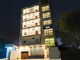 Classic With Balconysuper Townhouse Pahadiya
