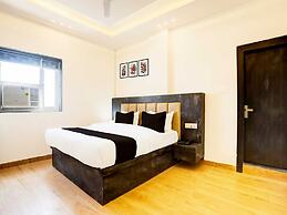 Classic With Balconysuper Townhouse Pahadiya