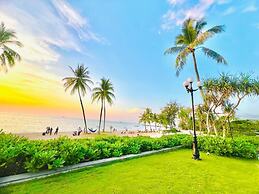 BigLand Waterfront Hotel