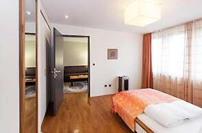 Juno Rooms & Apartments