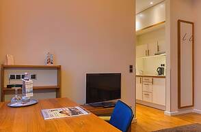 Juno Rooms & Apartments