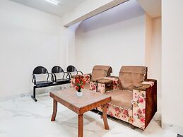 Deluxe Hotel Shree Ganesha