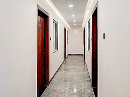 Deluxe Hotel Shree Ganesha