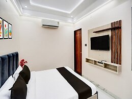 Deluxe Hotel Shree Ganesha
