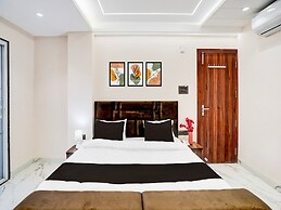 Deluxe Hotel Shree Ganesha