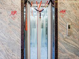 Deluxe Hotel Shree Ganesha