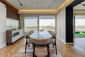 ELITE Premium 4BR Nilefront Apartment