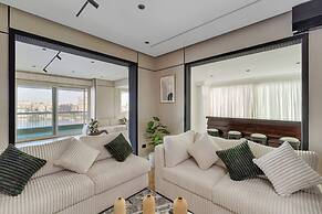 ELITE Premium 4BR Nilefront Apartment
