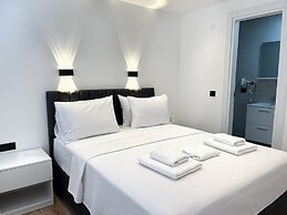 My Sunset Suite Apartments