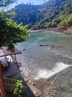 Kapuzbasi Uçar Pansiyon