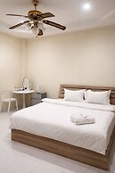 Plana Hotel Pattaya