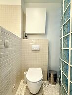 2 bedrooms - baby crib & furnished