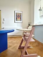 2 bedrooms - baby crib & furnished