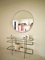 2 bedrooms - baby crib & furnished