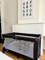 2 bedrooms - baby crib & furnished